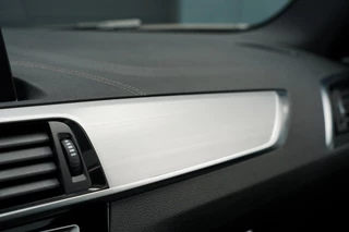 BMW 1 Serie BMW 1-serie M140i LCI2 | Schuifdak | Stuurverwarming | Navi Pro | Alcantara | HiFi Audio| M Sport onderstel | 719M | 5-deurs | - afbeelding nr 32