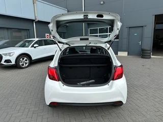 Toyota Yaris Toyota Yaris 1.5 Hybrid Aut. Now Clima stoelverwarming - afbeelding nr 7