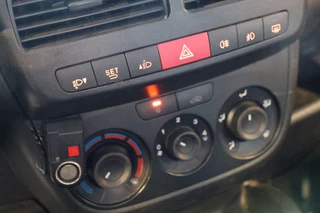 Opel Combo Opel Combo 1.6 CDTi 105 PK L2H1 Sport | Cruise control | Stoelverwarming | Airco | LM Velgen | Sidebars | Werkplaatsinrichting | Euro 6 | NAP Logisch | Nieuwe APK - afbeelding nr 9