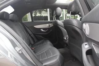 Mercedes-Benz C-Klasse Mercedes-Benz C-Klasse 180 Sport Edition Premium Plus / Panoramadak / 360Camera / Burmester / Leder / 19'' / Sfeerverlichting / Memory seats / Nightpakket / Navigatie / Dodehoek / Cruise Control - afbeelding nr 12
