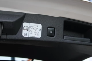 Ford Kuga Ford Kuga 2.5 PHEV Titanium X | Panoramadak | Adaptive cruise control | Winter Pack | Elektrische achterklep | Half leder | Bang&Olufsen - afbeelding nr 42