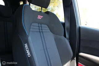 Ford Fiesta Ford Fiesta 1.5 EcoBoost ST-3 Full-Led/Recaro/Apple-Carplay - afbeelding nr 28