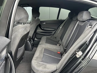 BMW 1 Serie BMW 1 Serie 118i M Sport Shadow Aut. LED Navi Cruise PDC - afbeelding nr 12