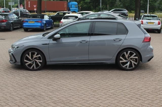 Volkswagen Golf Volkswagen Golf 1.5 eTSI R-Line / Panoramadak / Camera / Harman Kardon / Matrix LED / 18'' / Navigatie / DAB / ACC / Dodehoek / Stuurverwarming / Stoelverwarming - afbeelding nr 7