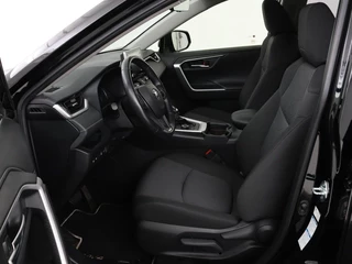 Toyota RAV4 Toyota RAV4 2.5 Hybrid AWD Dynamic | Stoel & stuurverwarming |  Trekhaak | Camera | Carplay | Full LED | Keyless | Navigatie - afbeelding nr 4