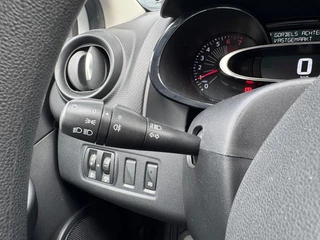 Renault Clio Renault Clio 0.9 TCe Eco2 Authentique Airco/5-Deurs - afbeelding nr 17