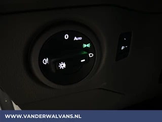 Volkswagen Crafter Volkswagen Crafter 2.0 TDI 140pk L3H3 L2H2 Euro6 Airco | Cruisecontrol | Camera | Apple Carplay Android Auto, Parkeersensoren, Bijrijdersbank, 3000kg Trekvermogen, zilver - afbeelding nr 17