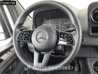 Mercedes-Benz Sprinter Mercedes Sprinter 214 CDI Automaat L2H2 Airco Cruise Camera Parkeersensoren MBUX Euro6 L2 12m3 Airco Cruise control - afbeelding nr 16