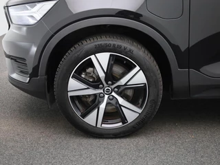 Volvo XC40 Volvo XC40 T5 Recharge R-Design | Achteruitrij Camera | Cruise Controle | Apple Carplay / Android Auto | Stoel + Stuur Verwarming | - afbeelding nr 15