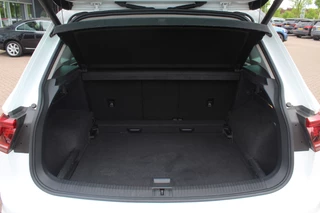 Volkswagen Tiguan Volkswagen Tiguan 2.0 TSI 4Motion Highline / Vol opties! / Panoramadak / Camera / Head-up / Leder / 18'' / Keyless / Dynaudio / Apple CarPlay / Standverwarming / Naavigatie / DAB / Dodehoek / Stoelverwarming / ACC - afbeelding nr 16