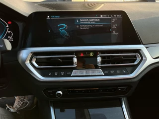 BMW 3 Serie BMW 3-serie Touring 330e xDrive High Executive - afbeelding nr 20
