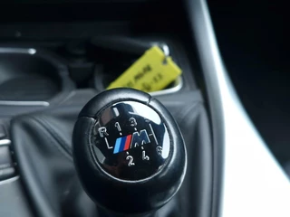 BMW 1 Serie BMW 1-serie 125i M Sport Edition| Stoelverwarming | Navi | LED | 218 Pk | - afbeelding nr 16