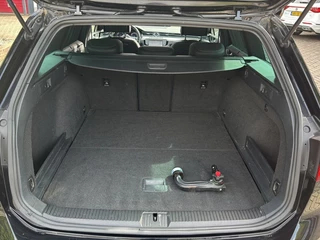 Volkswagen Passat Volkswagen Passat 1.8 TSI DSG R-LINE PANO-DAK/TREKHAAK/360-CAMERA/LEDER/NAVI/ACC/CARPLAY - afbeelding nr 10