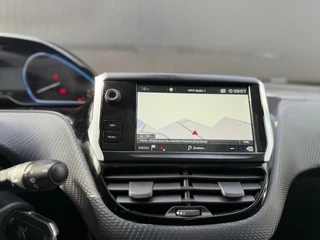 Peugeot 2008 Peugeot 2008 1.2 PureTech Allure - afbeelding nr 45