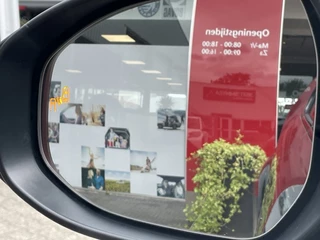 Toyota C-HR Toyota C-HR 1.8 Hybrid 140 Dynamic | Sensoren v/a | Navi | Blindspot - afbeelding nr 16