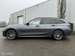 BMW 3 Serie BMW 330e Touring Sportline | Adapt | Leer | Clima | Drive as - afbeelding nr 2