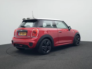 MINI Cooper Mini Mini 1.5 Cooper Chili Serious Business | John Cooper Works Chili Pakket | Keyless Entry | lederen bekleding | Navigatie | Parkeersensoren | verwarmde voorstoelen - afbeelding nr 5