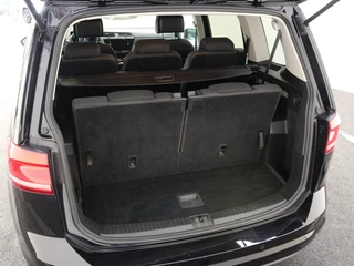 Volkswagen Touran Volkswagen Touran 1.0 TSI Comfortline | 7-persoons | Navigatie | Afn. Trekhaak | S - afbeelding nr 17