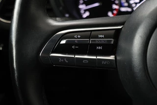 Mazda 3 Mazda 3 2.0 SkyActiv-X Comfort | Stoel & stuurverwarming | Head-Up | Adaptive cruise | Camera | Carplay | BOSE Sound | Full LED | Navigatie - afbeelding nr 15