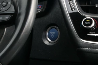 Toyota Corolla Toyota Corolla 1.8 Hybrid Business Adaptive Cruise AppleCarplay Camera LaneAssist Navi CementGrey 133000KM BJ2020 - afbeelding nr 21