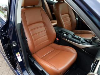 Lexus IS Lexus IS 300h 25th Edition | Vol Leder | Stoelverwarming | Parkeersensor - afbeelding nr 19