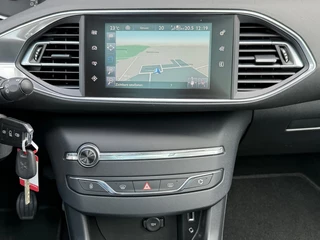 Peugeot 308 Peugeot 308 1.6 BlueHDI 120pk Executive Navi Pdc Pano DB-riem v.v. Keurige auto! - afbeelding nr 15