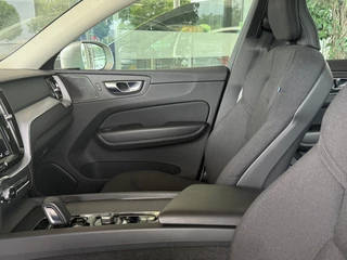 Volvo XC60 Volvo XC60 2.0 B5 Momentum Exclusive Pano|Harman|HuD|360cam - afbeelding nr 10