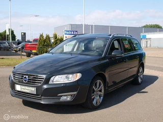 Volvo V70 Volvo V70 2.4 D5 215 Schuifdak Leer Xenon Clima Elec stoel Pdc V+A - afbeelding nr 8