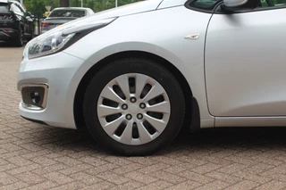 Kia cee'd Kia cee'd 1.6 GDI ComfortLine / Bluetooth  / Radio / Cruise Control / Airco - afbeelding nr 14