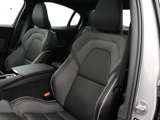 Volvo S60 Volvo S60 T6 PLUG-IN HYBRID LONG RANGE PLUS DARK SCHUIFDAK 19INCH HARMAN K - afbeelding nr 12