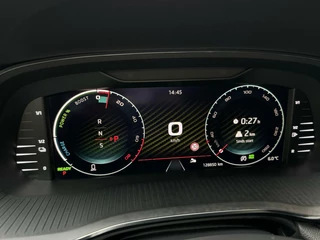 Škoda Octavia Skoda Octavia Combi 1.4 TSI RS iV PHEV Panoramadak | Head-up display | Achteruitrijcamera | Matrix LED | Stoel en stuurverwarming | Cruise control adaptief | Parkeersensoren voor en achter - afbeelding nr 6