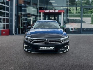 Volkswagen Passat - afbeelding nr 2