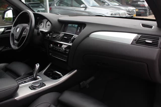 BMW X3 BMW X3 xDrive20i High Exe. M Sport / Trekhaak / Panoramadak / 360Camera / Head-up / Leder / 18'' / Navigatie / Sportstoelen / Navigatie / Stoelverwarming / Cruise Control - afbeelding nr 13