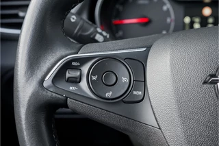 Opel Grandland X 131PK CarPlay Navi Camera 18