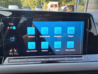Volkswagen Golf Volkswagen Golf 1.5 eTSI R-Line Business+ | LED | Trekhaak | All-seasons | ACC | Keyless | Stoelverwarming | - afbeelding nr 24