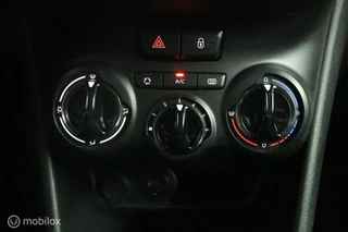 Peugeot 208 Peugeot 208 1.2 VTi Style 5-Deurs | Airco | Cruise | Navi | Elektr. pakket | LMV | Trekhaak | NL Auto | DEALER-STAAT - afbeelding nr 8