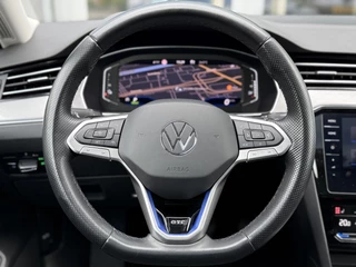 Volkswagen Passat Volkswagen Passat 1.4 TSI PHEV GTE SOH96%|Pano|Trekhaak|360Cam|DCC|Leer/Alc|Matrix|Ad.cruise - afbeelding nr 13