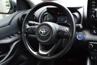 Toyota Yaris Toyota Yaris 1.5 Hybrid Dynamic LED/Camera/Navi/1e eigenaar - afbeelding nr 27