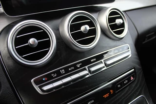 Mercedes-Benz C-Klasse Mercedes-Benz C-klasse Estate 180 AMG/Night/Multibeam/Camera/Stoelverw/Digtaal Display - afbeelding nr 22