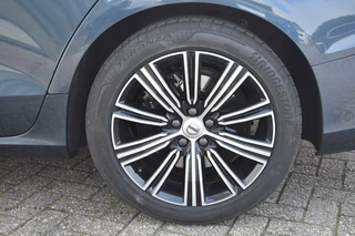 Volvo V60 Volvo V60 2.0 T5 Momentum | Leder | ACC | 18