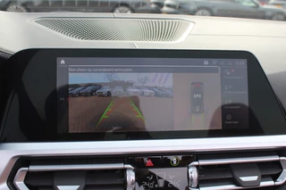 BMW M4 BMW M4 4-serie Cabrio xDrive Competition / Camera / Head-up / Carbon / Nekverwarming / H&K / Keyless / Stuurverwarming / ACC / DAB / Dodehoek / Windscherm - afbeelding nr 24