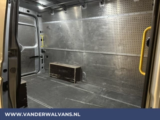 Volkswagen Crafter Android Auto, Cruisecontrol, Chauffeursstoel, Parkeersensoren, Bijrijdersbank - afbeelding nr 11