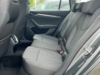 Škoda Octavia Trekhaak Panoramadak Camera 18 Inch Lmv Navi ACC DAB Stoel + Stuurverwarming - afbeelding nr 12