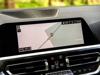 BMW 3 Serie BMW 3-serie Sedan 320d 191PK xDrive Aut Sportstoelen Virtual H/K HUD - afbeelding nr 38