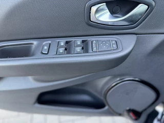 Renault Clio Renault Clio 0.9 TCE INTENS - afbeelding nr 22