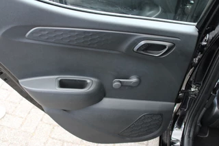 Hyundai i10 Hyundai i10 1.0 Comfort 5-zits Carplay/Airco 