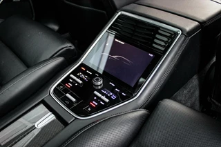 Porsche Panamera ➡️ Porsche Panamera Sport Turismo 4.0 Turbo S E-Hybrid | 1e eigenaar | NL auto | Dealer Historie | Burmester | Dakraam | 21 inch | Sport-Chrono | Stoelverkoeling | - afbeelding nr 25