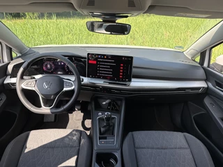 Volkswagen Golf Volkswagen Golf NEW 1.5 TSI LIFE PDC/CARPLAY/FABRIEKSGARANTIE - afbeelding nr 2