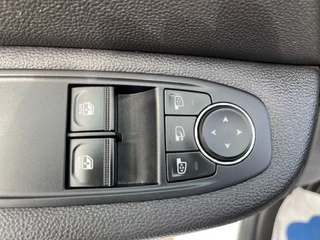 Renault Clio Renault Clio 1.0 Business Line Climate/Carplay/Navi - afbeelding nr 18