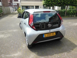 Toyota Aygo Toyota Aygo 1.0 VVT-i x-fun - afbeelding nr 4